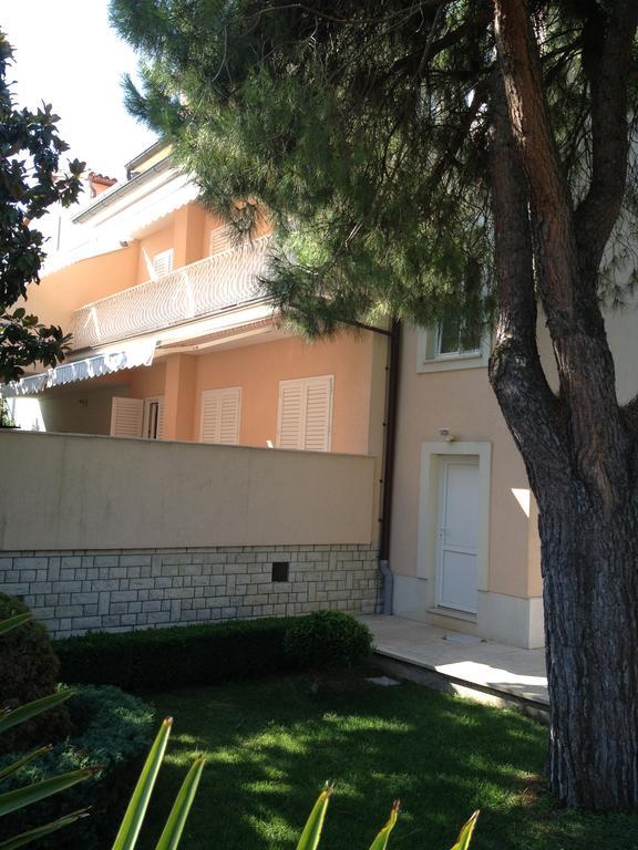 Apartments Monfiorenzo 罗维尼 外观 照片
