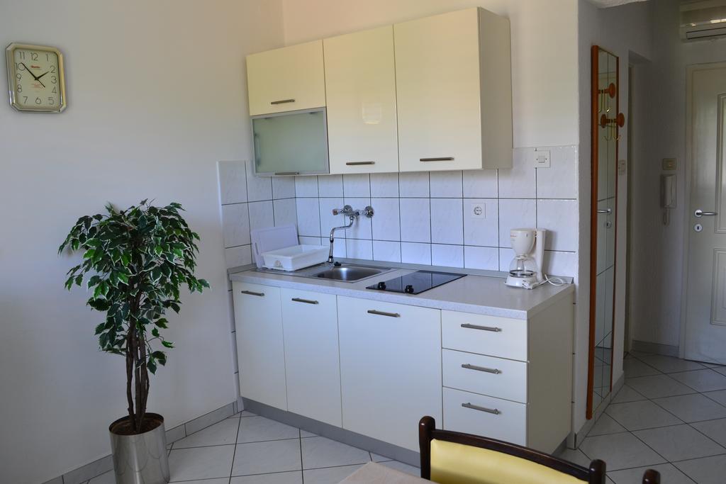 Apartments Monfiorenzo 罗维尼 外观 照片